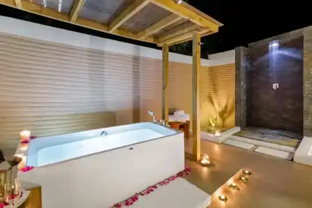 Kudafushi Resort & Spa - All Inclusive - 6