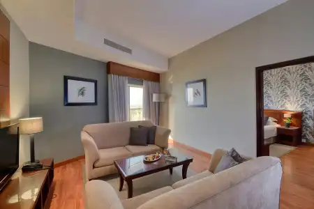 Majestic City Retreat - 40