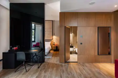 Radisson Red - 42