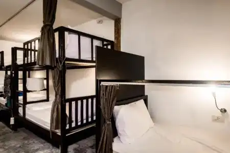Balcony Party Hostel - Adult Only +18 - 29