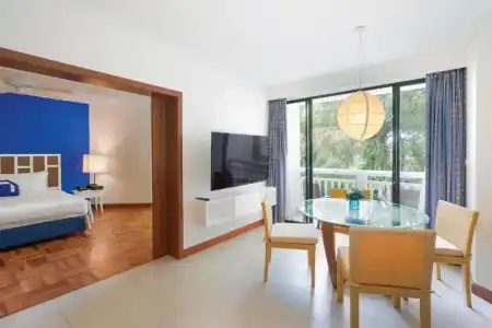 Homm Suites Laguna - 17