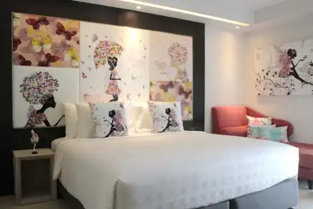 Clover Asoke - 35