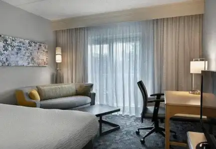 Courtyard by Marriott Myrtle Beach Broadway - 45