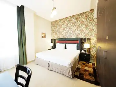 Skylark Apartments - 16