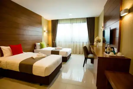 S Bangkok, Navamin - 25