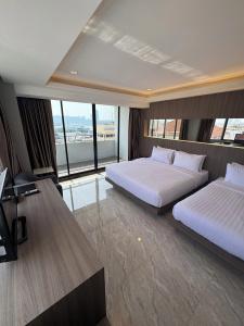 Hermann Pattaya - 36