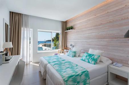 FERGUS Style Palmanova - Adults Only - 31