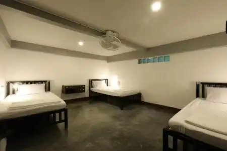 Balcony Party Hostel - Adult Only +18 - 30
