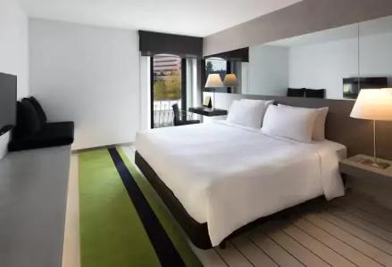 DoubleTree by Hilton Lisbon - Fontana Park - 36