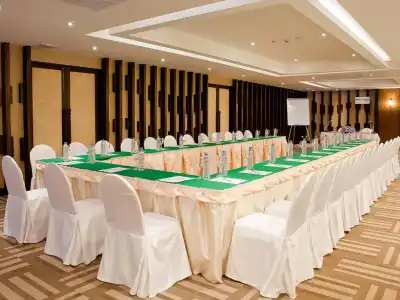 Graceland Khaolak Beach Resort - 18