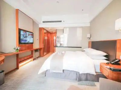 Ramada Plaza by Wyndham Shanghai Pudong Airport - 48