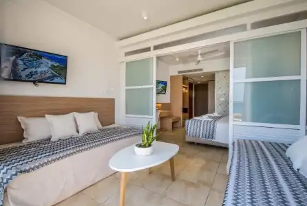 Kiani Beach Resort Family - 29