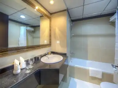 Orchid Vue - 26