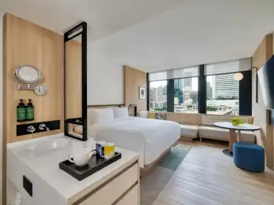 voco Bangkok Surawong by IHG - 9