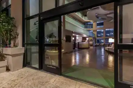 Holiday Inn & Suites Phoenix Airport North by IHG - 27