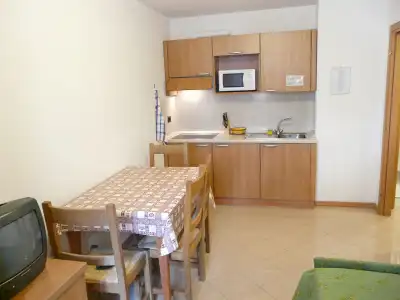 Denny & Apartments - 95