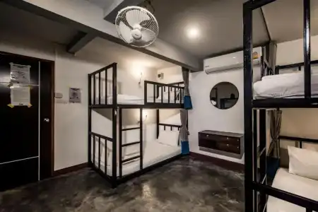 Balcony Party Hostel - Adult Only +18 - 20