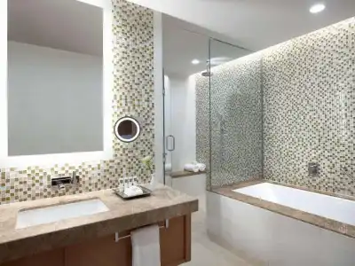 Swissôtel Al Ghurair - 19