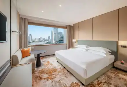 Millennium Hilton Bangkok - 29