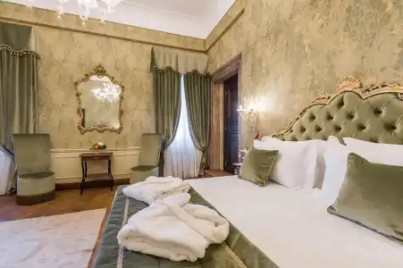 Nani Mocenigo Palace - 81