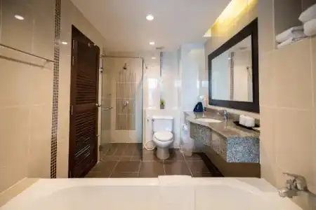 J Pattaya - 51