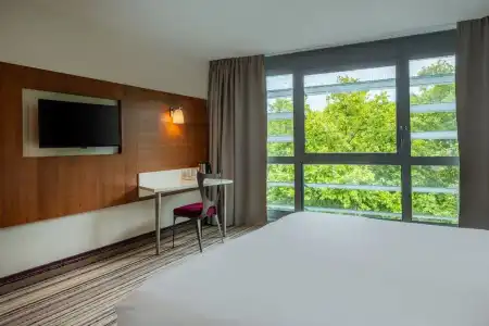 Spark By Hilton Lyon Ouest - 9