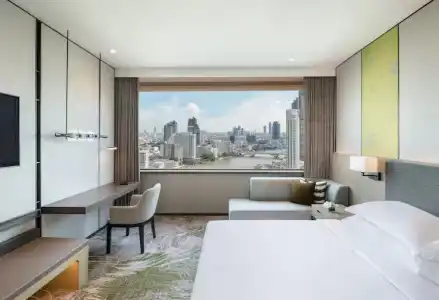 Millennium Hilton Bangkok - 38