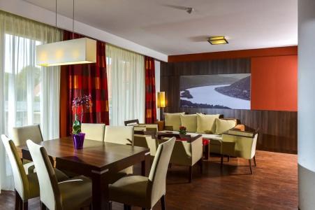 Royal Club - 92