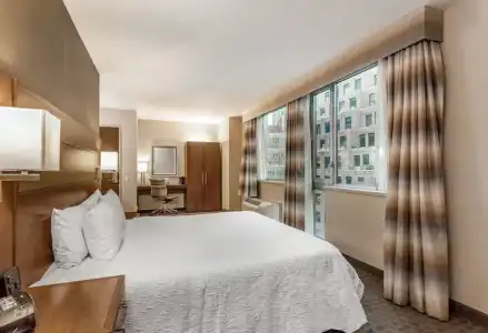 Hampton Inn Manhattan Grand Central - 57