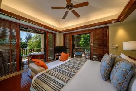 Centara Grand Beach Resort and Villas Krabi - 54