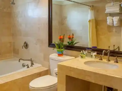Best Western Plus Sunset Plaza - 43