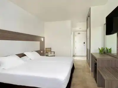 H10 Cambrils Playa - 32