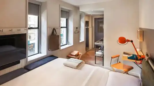 Moxy NYC Times Square - 48