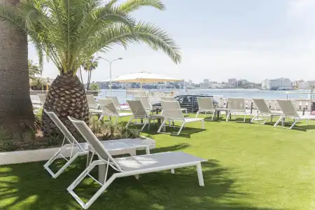 Suites Roc Portonova - 29