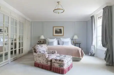 Le Bristol Paris - 100