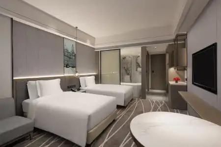 Crowne Plaza Shanghai Nanjing Road by IHG - 7