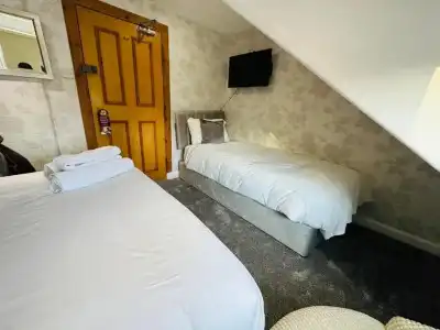 Abbotsford Guest House - 30