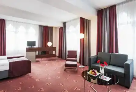 Premier Inn Köln City Mediapark - 84