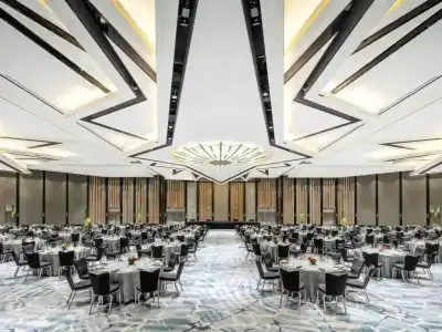 Fairmont - 24