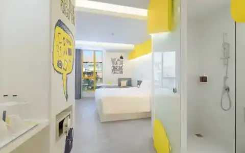 YELLO Kuta Beachwalk - 8