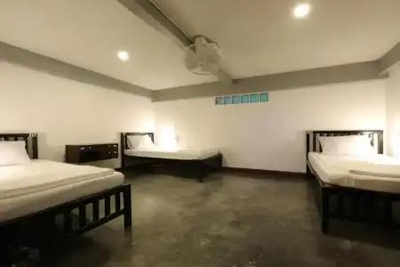 Balcony Party Hostel - Adult Only +18 - 31