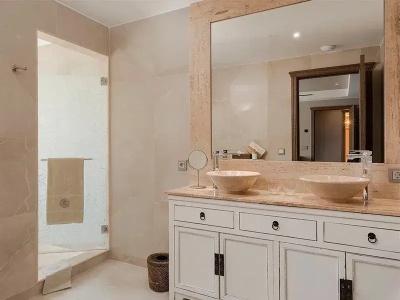Royal River, Luxury - 80