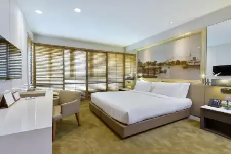 Grande Centre Point Ploenchit - 86