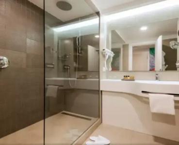 Holiday Inn Naples by IHG - 55