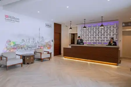 Hilton Garden Inn Dubai Al Muraqabat - Deira - 2
