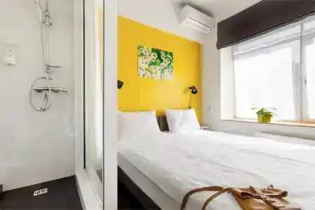 Live by Originals - 51