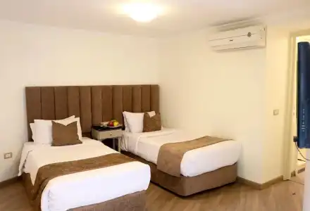Paradise Inn Beach Resort - 79