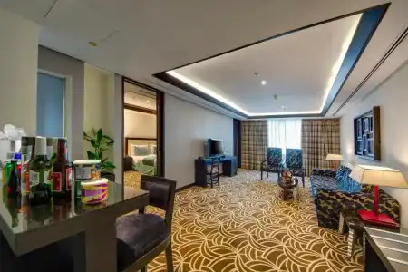 Pavilion Palace - 43