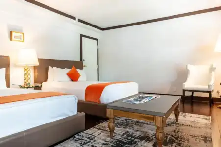 Lincoln Arms Suites - 76