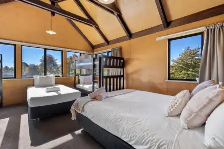 Christchurch Top 10 Holiday Park - 148